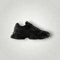 NDO Clothing New Balance U9060 Sneaker in Schwarz aus Veloursleder und Mesh mit markanter Plattformsohle