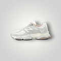 NDO Clothing New Balance U9060 Sneaker in Driftwood und Sea Salt mit Mesh-Obermaterial und Wildleder-Details