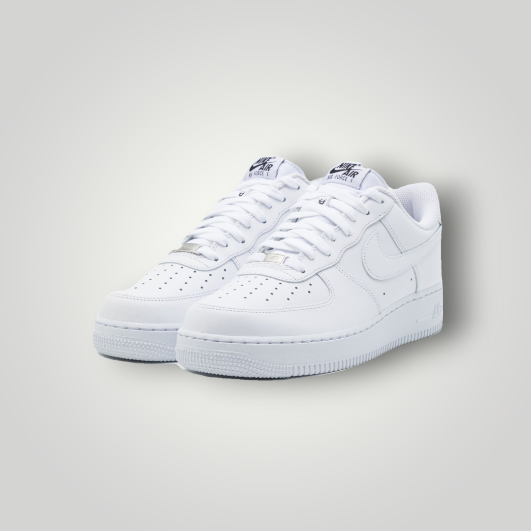 NDO Clothing Nike Air Force 1 07 FlyEase Sneaker in Weiß aus Leder mit Schnürung und klassischem Basketball-Design