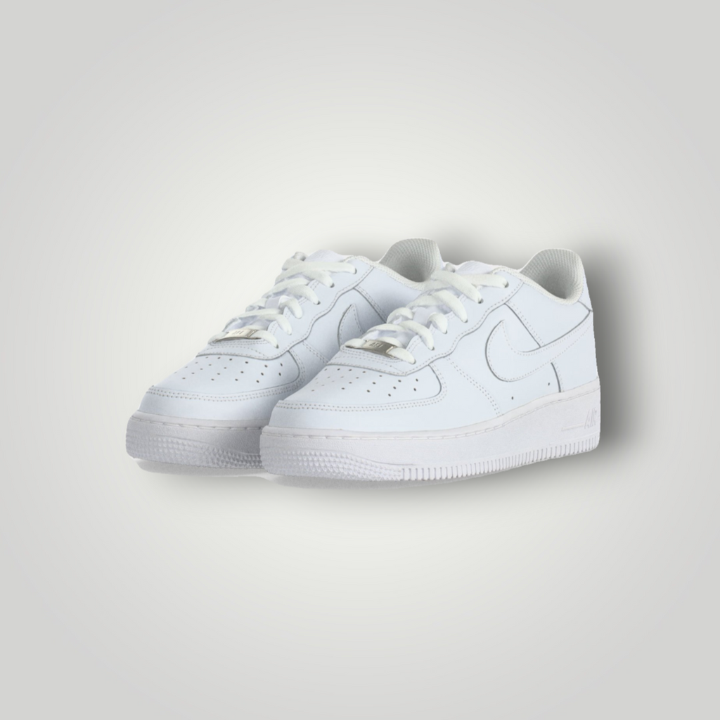 NDO Clothing Nike Air Force 1 LE Sneaker in Weiß aus Leder mit klassischer Schnürung und Air-Dämpfung