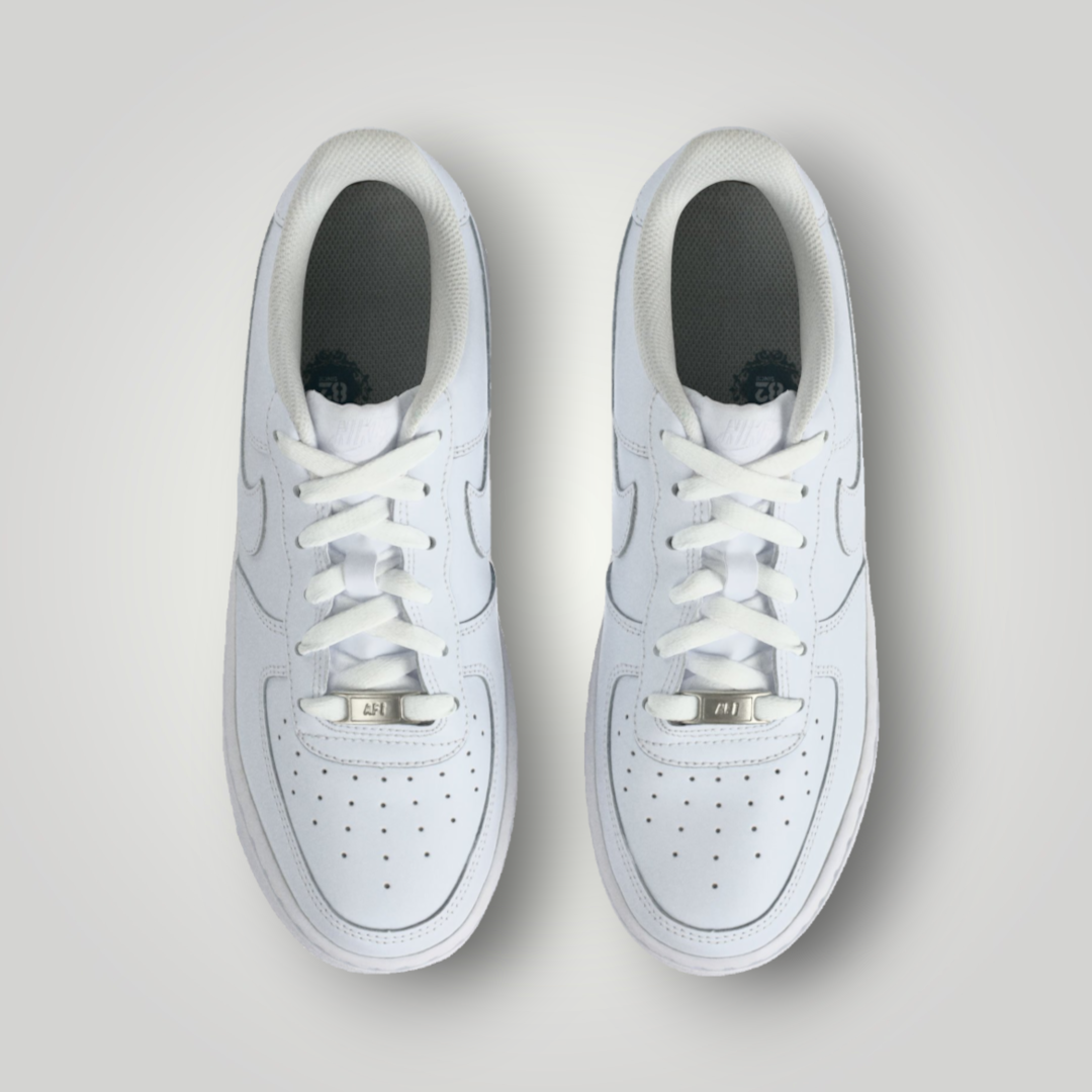 NDO Clothing Nike Air Force 1 LE Sneaker in Weiß aus Leder mit Schnürung und klassischer runder Schuhspitze