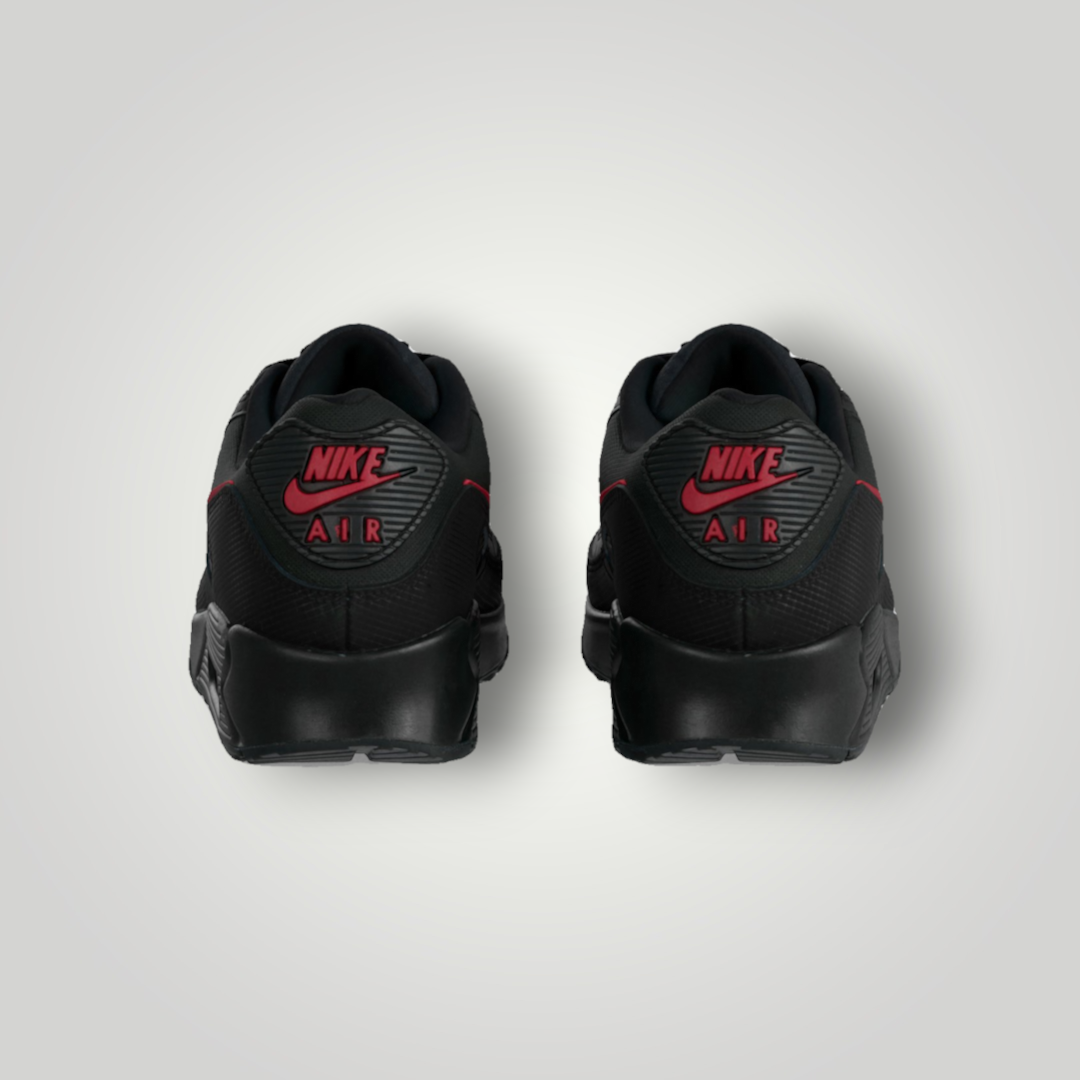 NDO Clothing Nike Air Max 90 SE Sneaker in Schwarz mit roten Akzenten, Rückansicht der flachen Sportschuhe