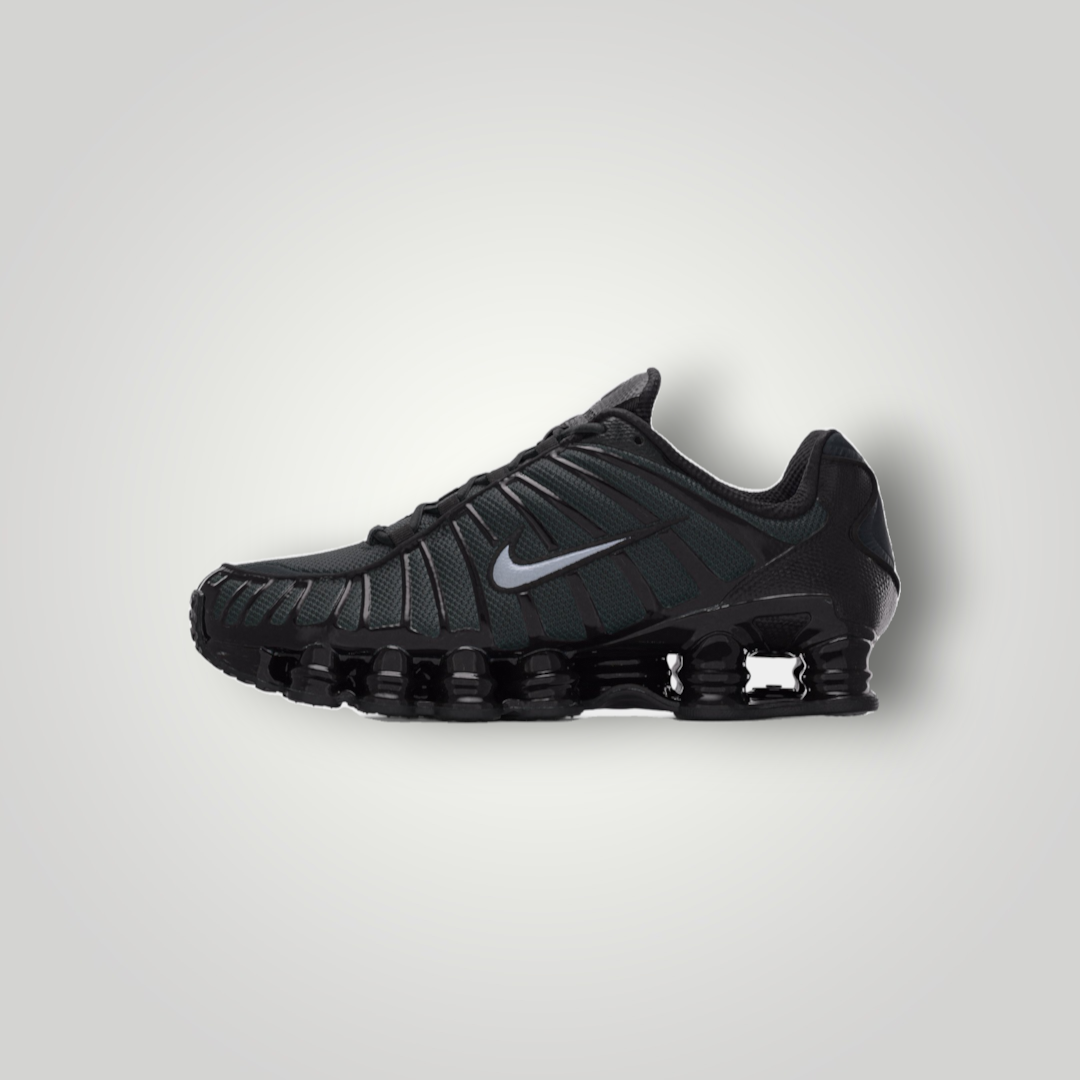 NDO Clothing Nike Sportswear SHOX TL Sneaker in Anthrazit und Schwarz mit markanter 4-Säulen-Dämpfung und Mesh-Obermaterial