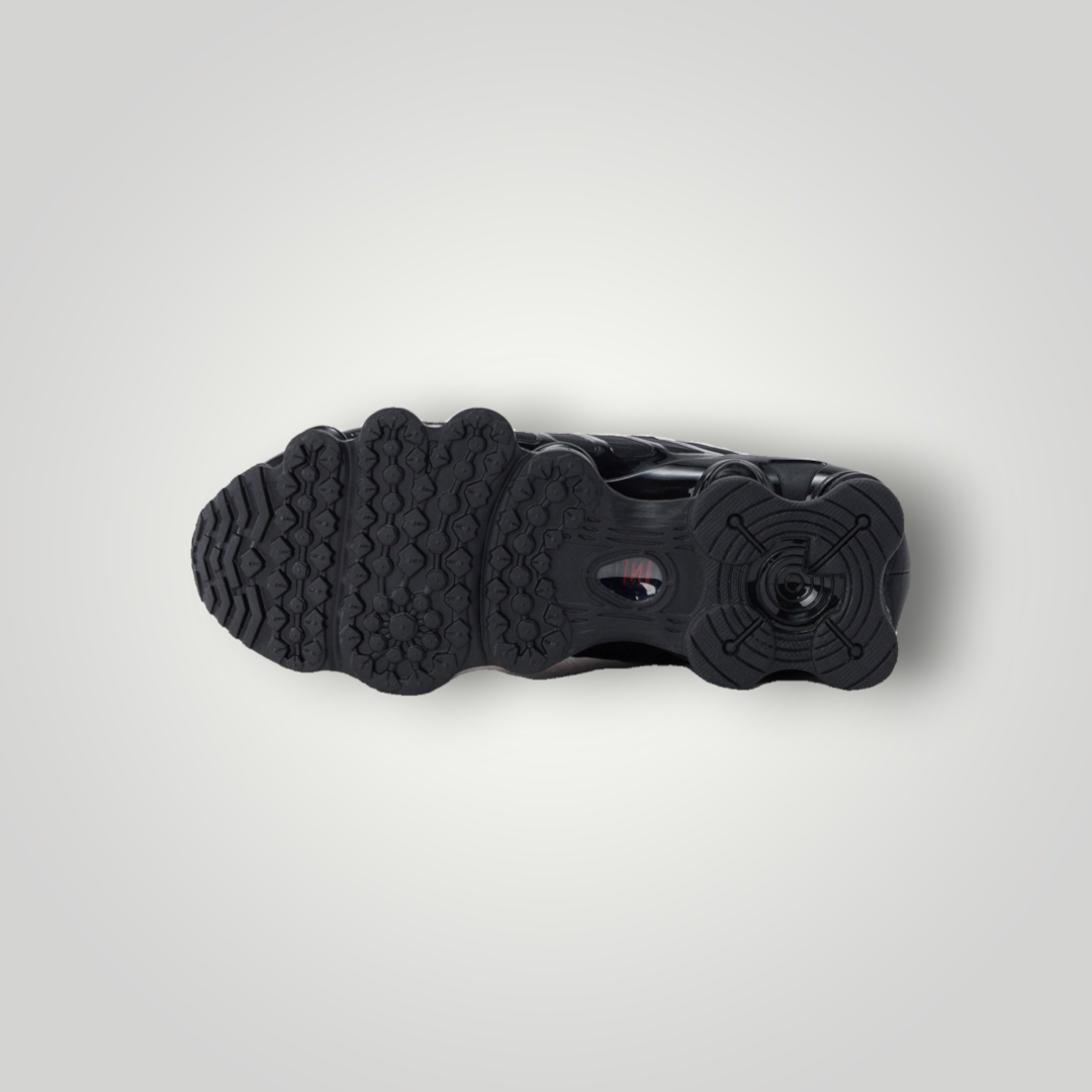 NDO Clothing Nike Shox TL Sneaker Sohle in Schwarz mit rotem Detail und mechanischer Dämpfung