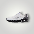 NDO Clothing Nike Shox TL Sneaker in Weiss und Grau mit schwarzer Dämpfungseinheit und reflektierenden Details