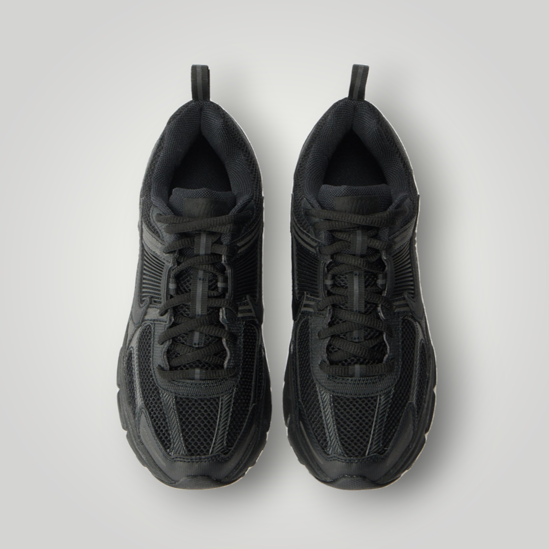 NDO Clothing Nike Sportswear Vomero 5 Unisex Sneaker in Schwarz aus Mesh und Kunstleder mit Schnürung