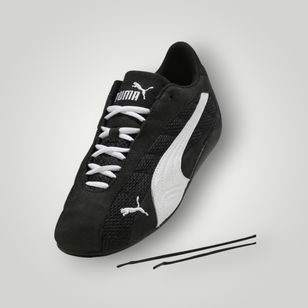 NDO Clothing Puma Speedcat Plus Unisex Sneaker in Schwarz und Weiß mit Textilobermaterial und Schnürung