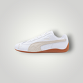NDO Clothing Puma Speedcat Unisex Sneaker in Weiss und Warmweiss mit flacher Gummisohle und Wildleder-Details