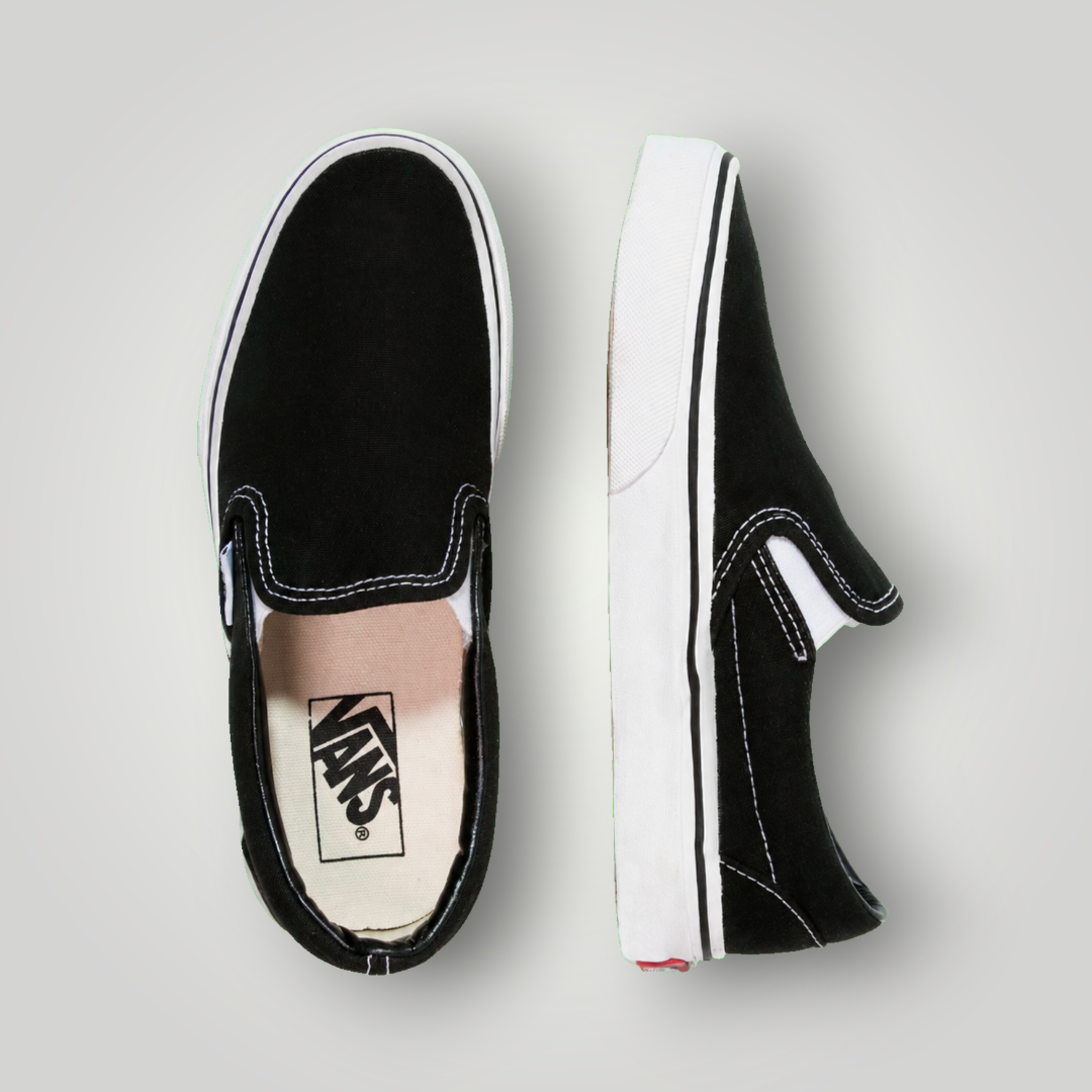 NDO Clothing Vans Classic Slip-On Sneaker in Schwarz aus Canvas mit weißer Gummisohle und elastischen Einsätzen