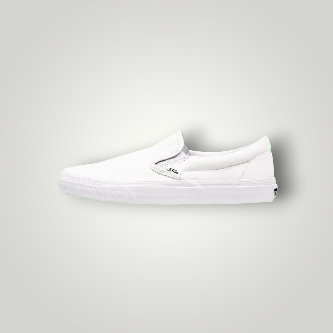 NDO Clothing Vans UA Classic Slip-On Sneaker in True White aus Canvas mit flacher Gummisohle und Elastikeinsätzen