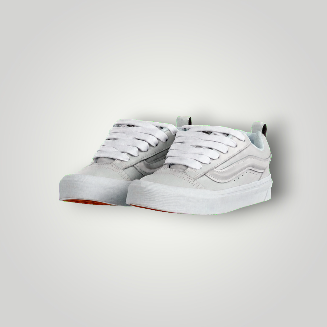 NDO Clothing Vans KNU SKOOL Unisex Skateschuh in Weiß aus Leder und Canvas mit gepolsterter Zunge und Schnürung