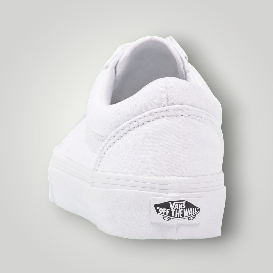 NDO Clothing Vans Old Skool Sneaker in True White aus Canvas mit verstärkter Ferse und charakteristischem Logo-Patch