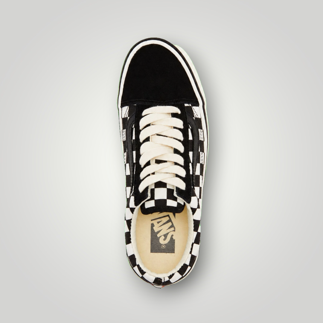 NDO Clothing Vans Premium Old Skool Sneaker in Schwarz und Weiß mit klassischem Schachbrettmuster und Schnürung